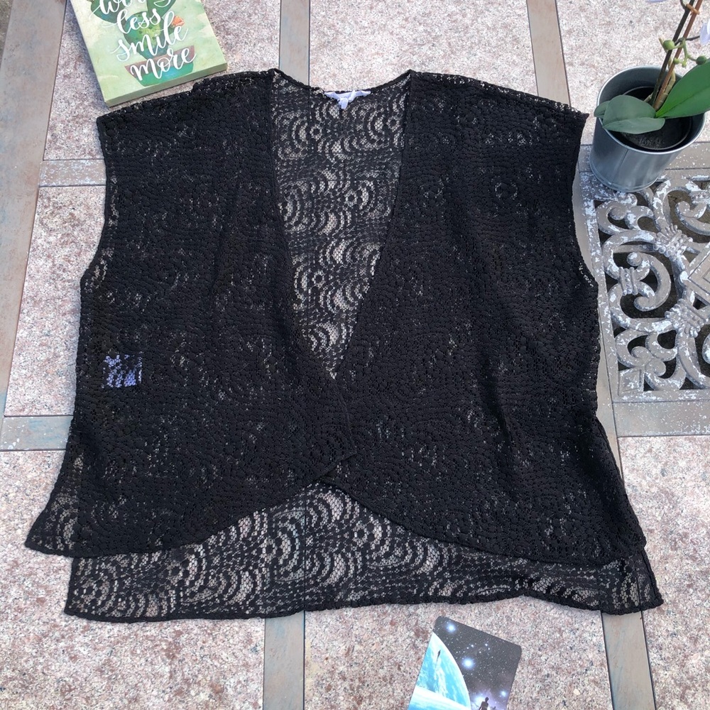 BCBG lace kimono vest